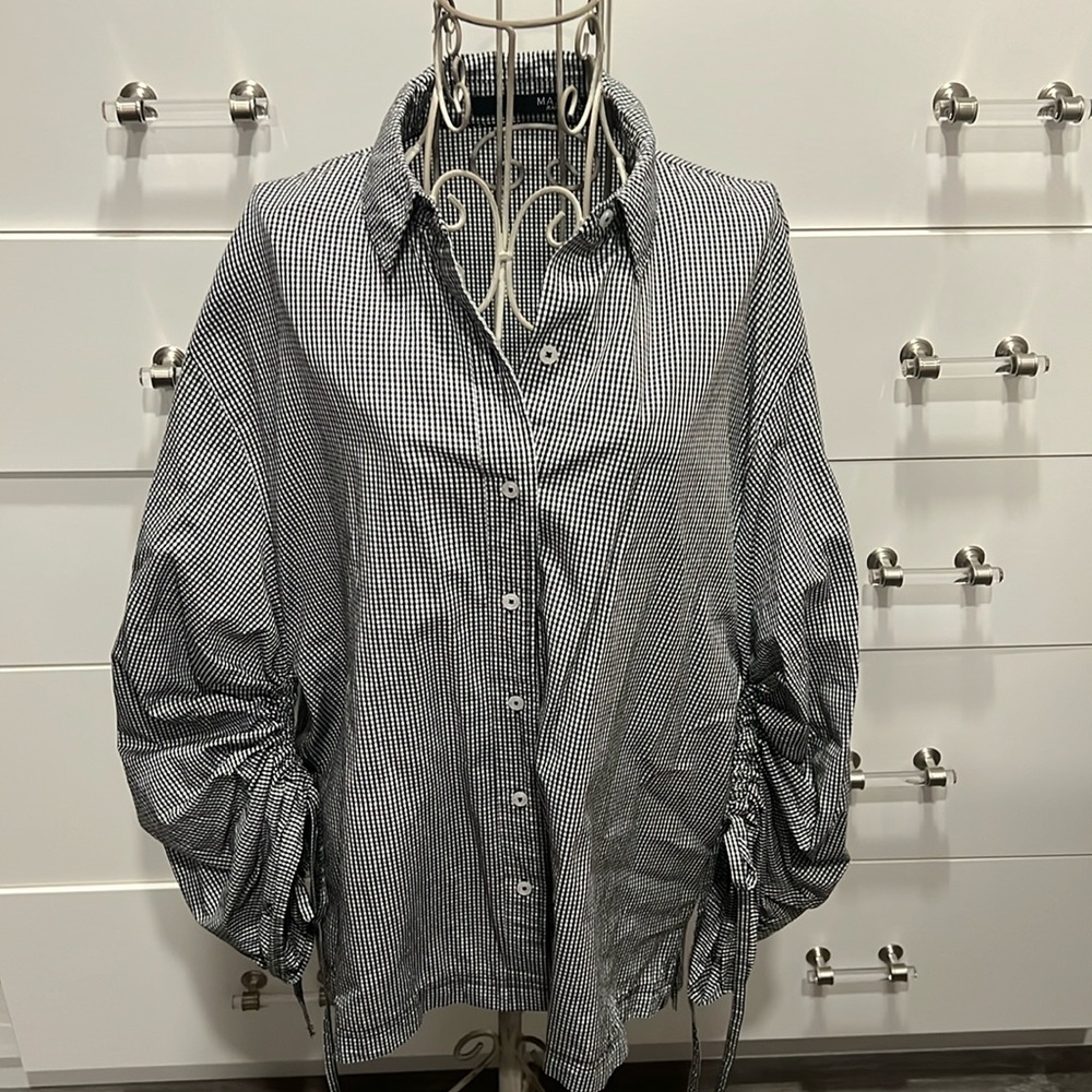 Max Jeans button down shirt with ruched/tie up sleeves, size M